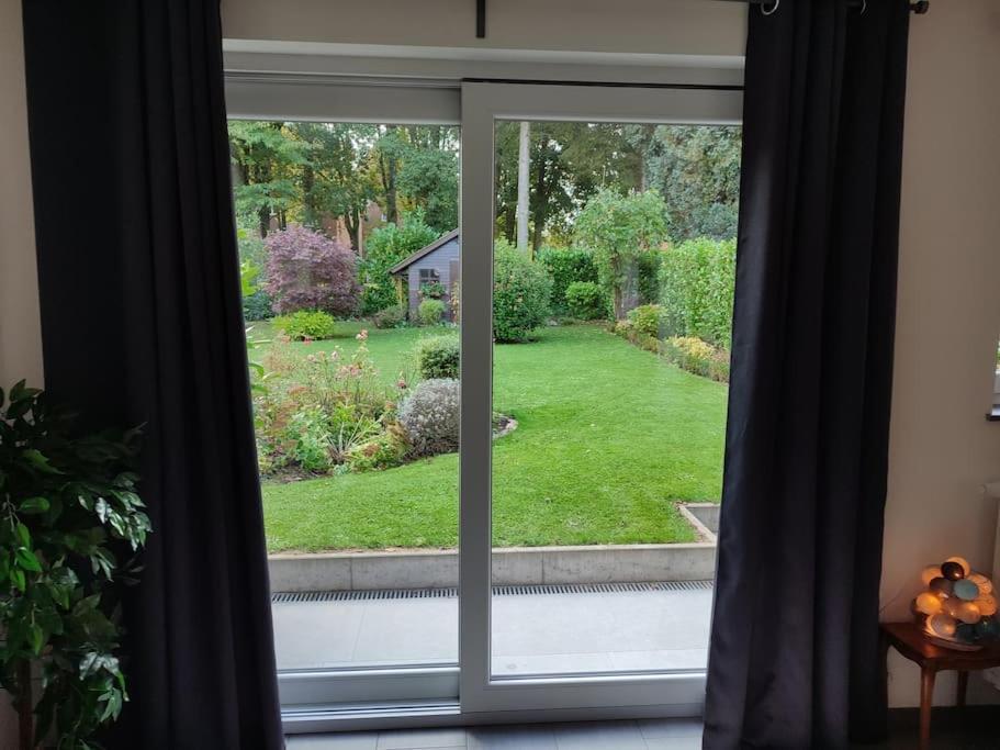 נמור Appartement Dans Un Superbe Quartier Residentiel מראה חיצוני תמונה