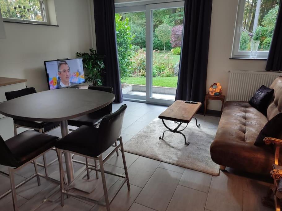 נמור Appartement Dans Un Superbe Quartier Residentiel מראה חיצוני תמונה